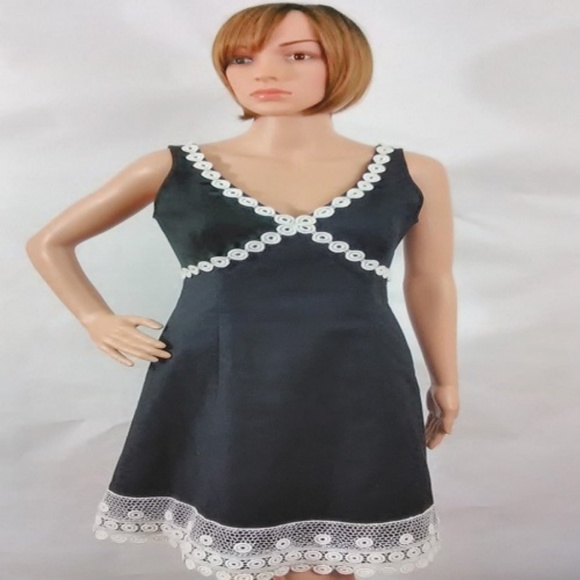 J. Crew Dresses & Skirts - J. Crew Women's Black & White Crochet Lace Trim Shift Dress